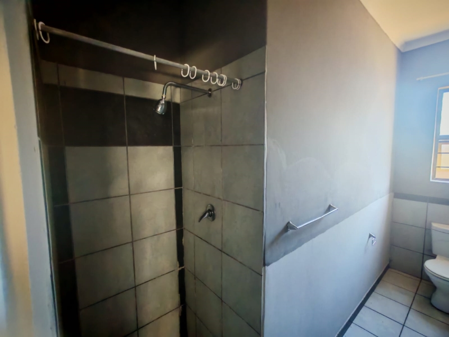 8 Bedroom Property for Sale in Sydenham Eastern Cape